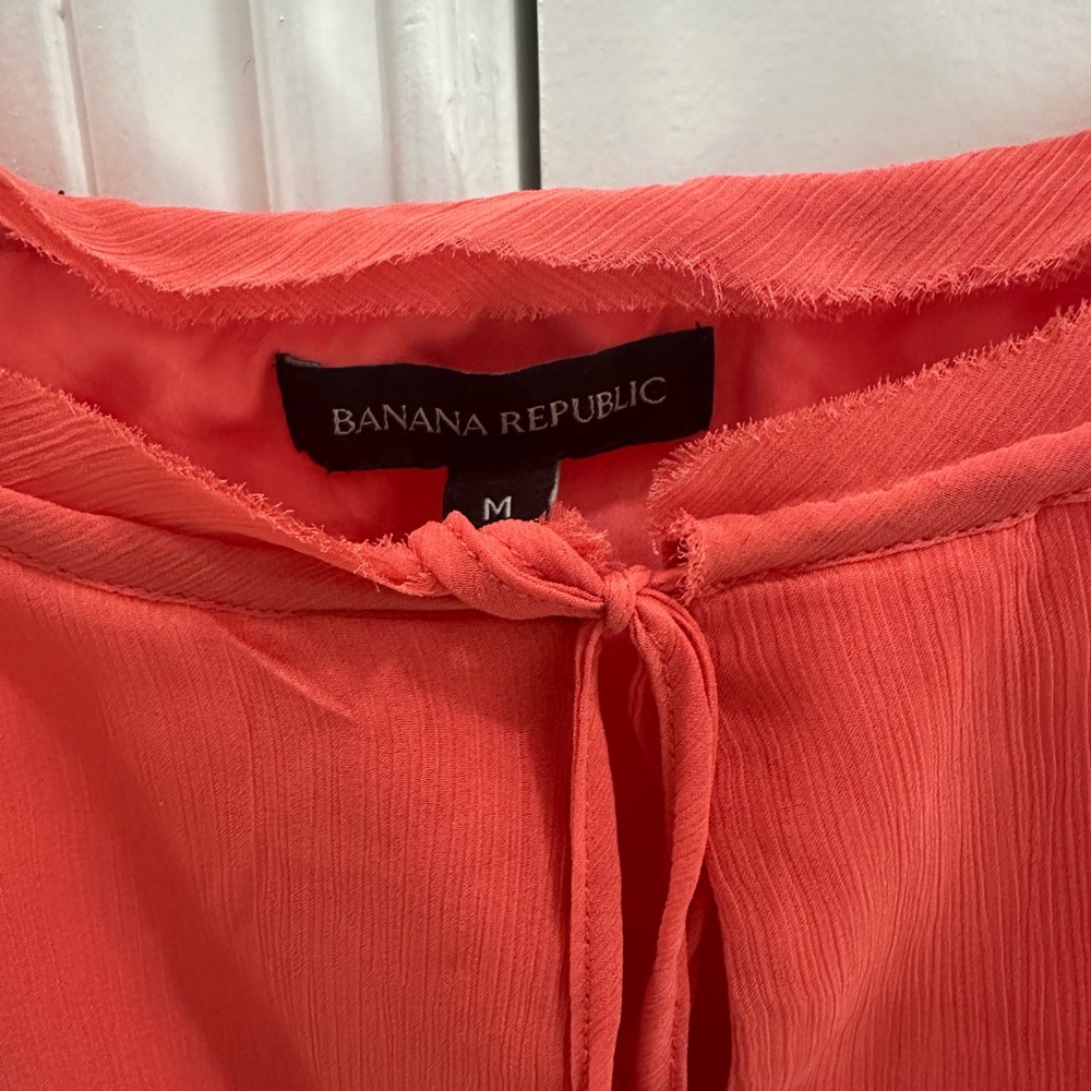 BANANA REPUBLIC 🧡 Coral Long-Sleeve Tiered Mini Dress size M - Picture 3 of 5